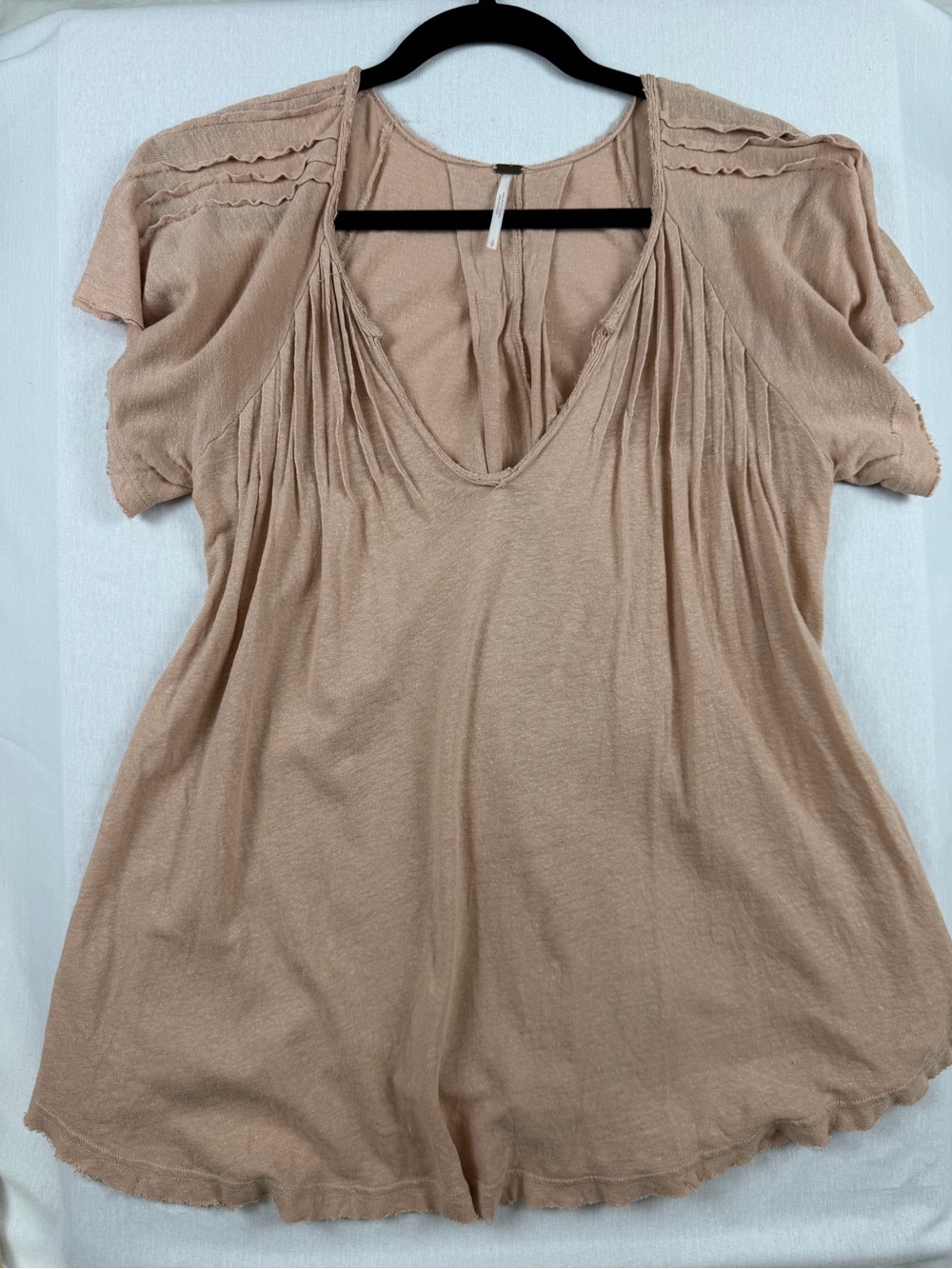 Free People New You Tan Pintuck Babydoll Tee Raw Edge Pleated Flowy Top Small